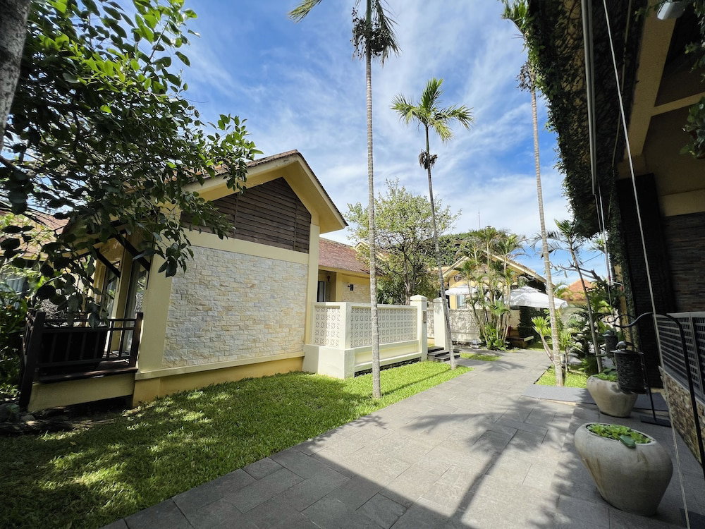 The Blossom Resort Island Da Nang