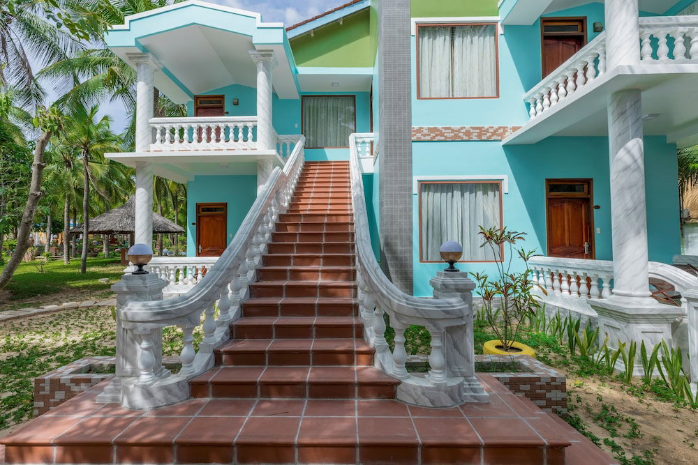 Palmira Beach Resort & Spa