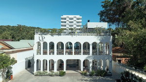 Hotel The Up Hotel Phu Quoc Island - The Poolside Escape cazare Duong GJong