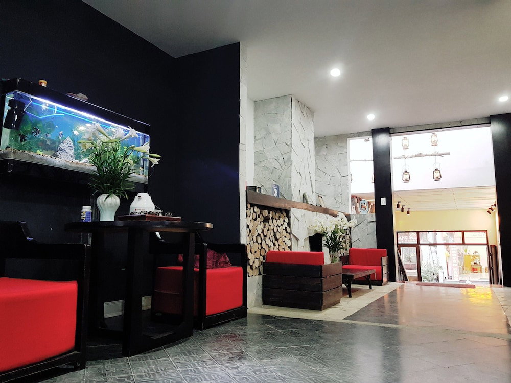 Phuong Nam Mountain View Hotel