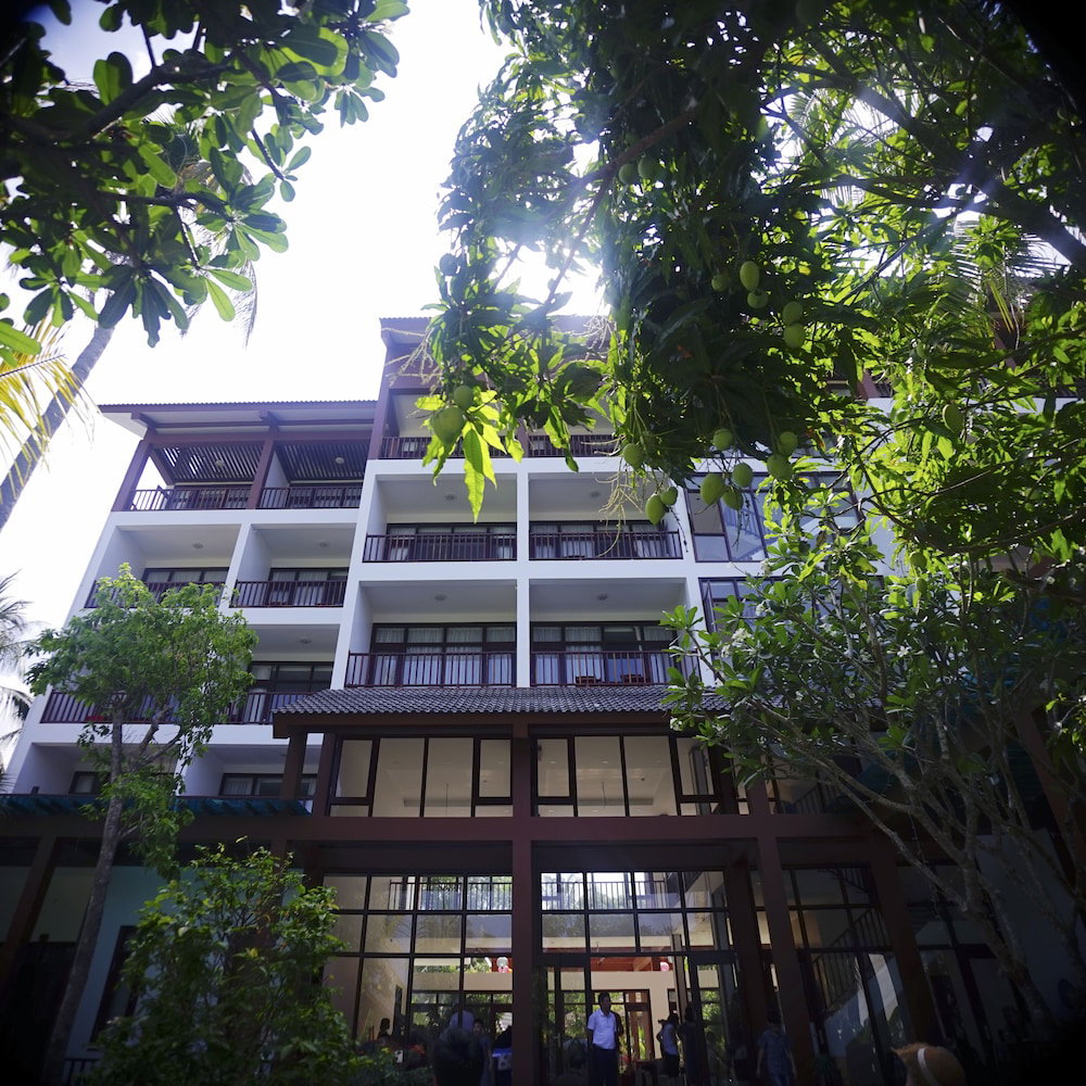 Tropicana Resort