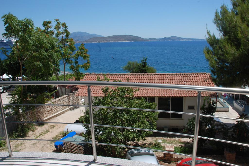 Oceanic Overview Suites