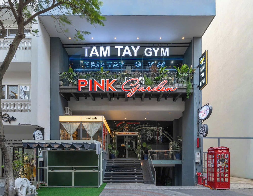 Hotel Pink Garden Hotel