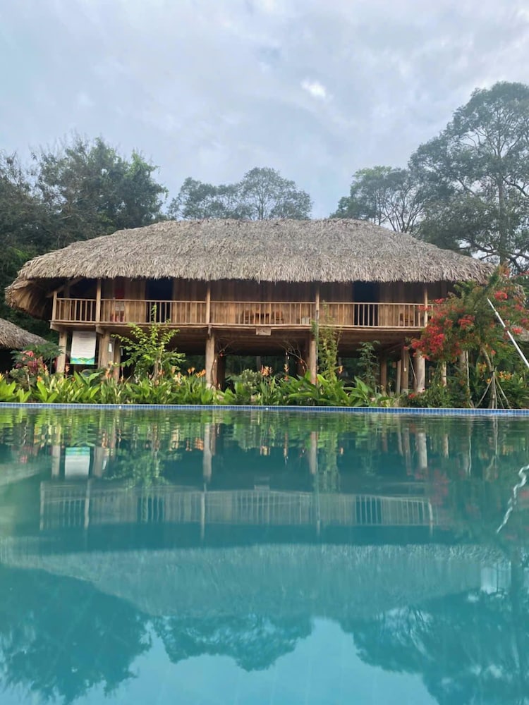 Suoi Rao Hao Huc Village