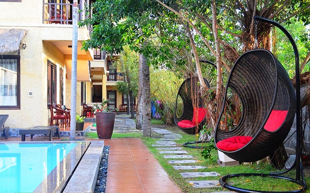 Hotel Rang Garden Hill Side Resort