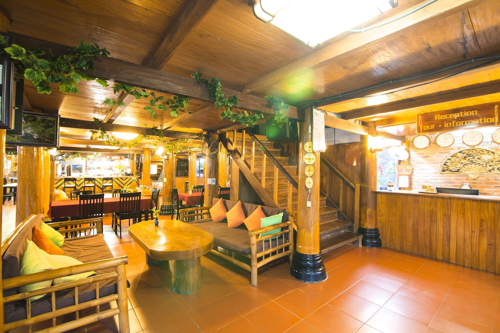 Phong Nha Lake House