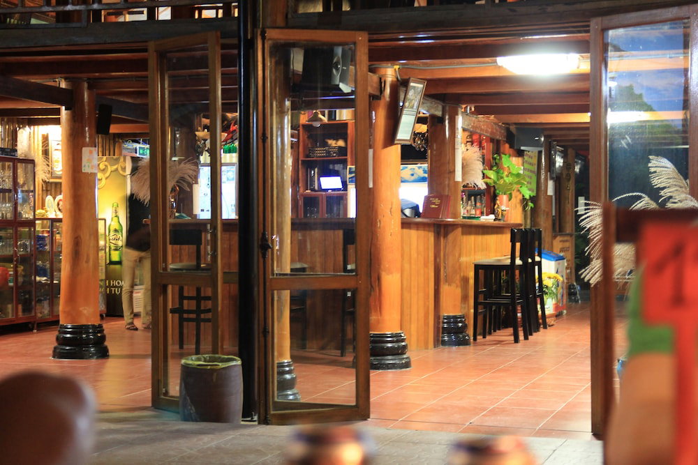 Phong Nha Lake House