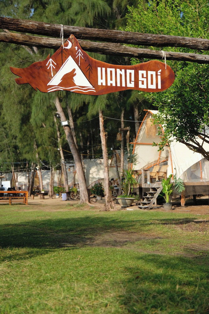 Hotel Hang Sói Glamping