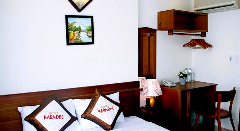 Paradise Hotel