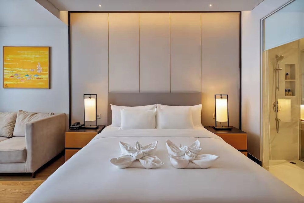 Tropic Moderne Beachside Residences
