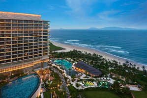 Hotel New World Hoiana Beach Resort cazare Duy Xuyen