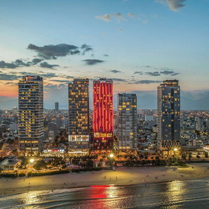 Hotel Radisson Red Danang cazare Son Tra