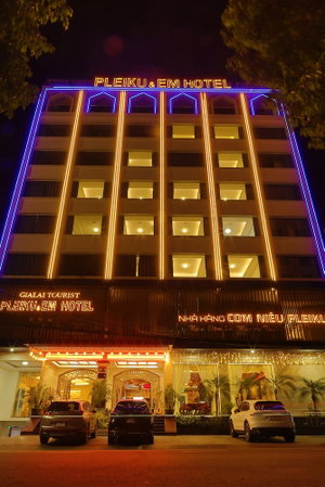 Hotel Pleiku & Em Hotel By Gia Lai Tourist cazare Pleiku