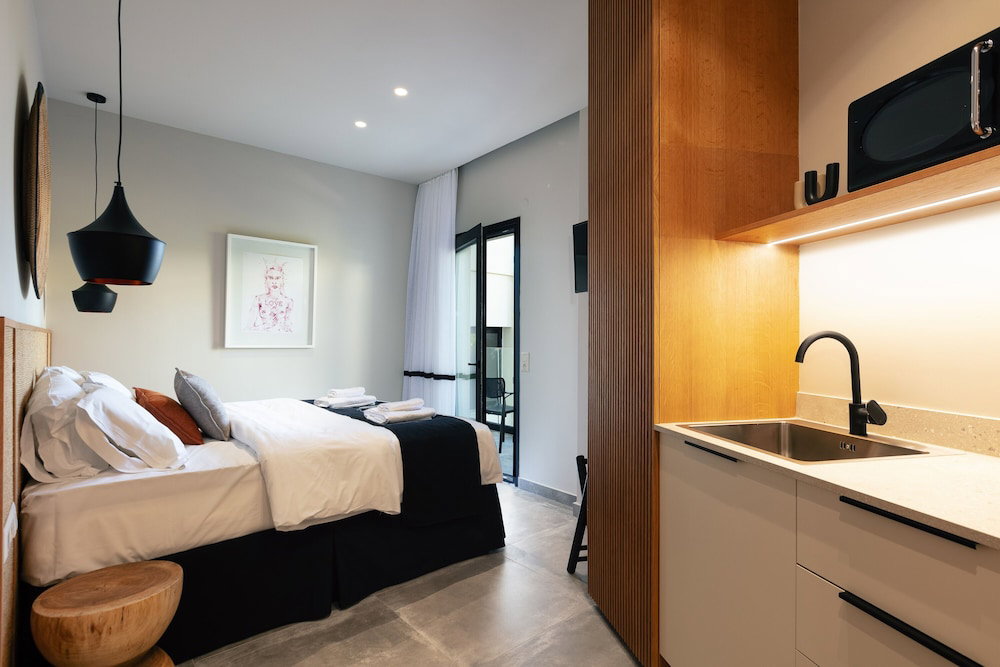 dal travel Gd Gallery Suites