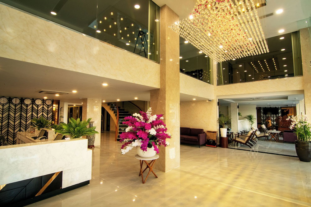 Visuha Hotel