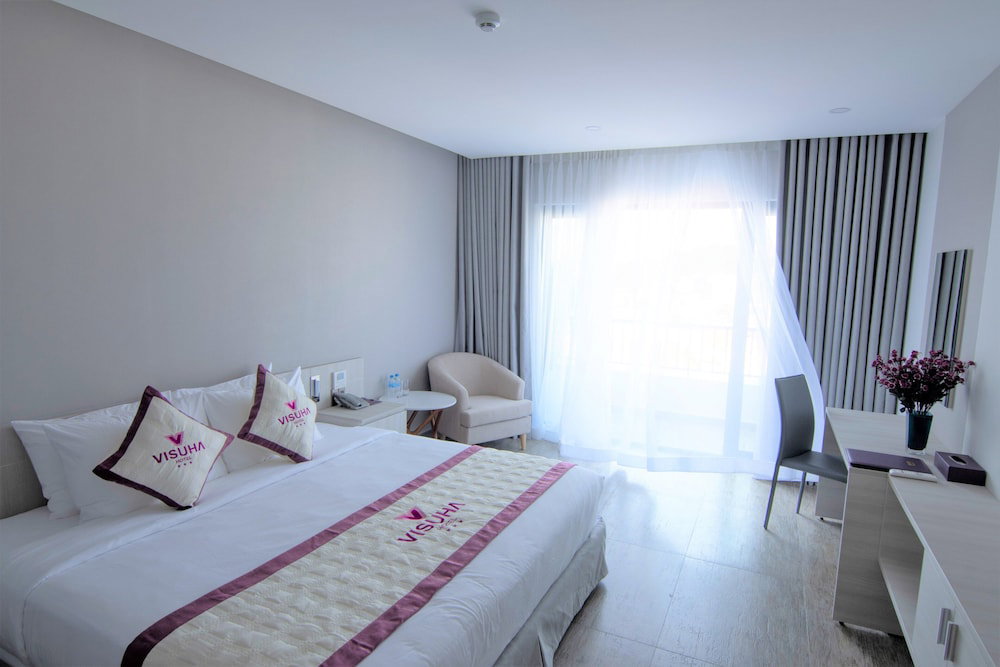 Visuha Hotel
