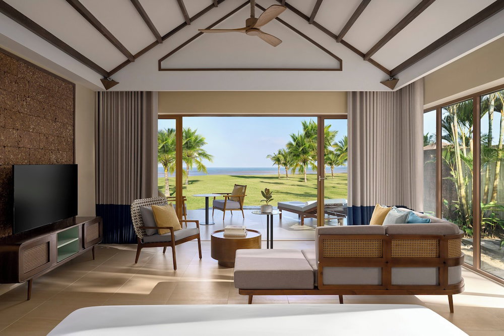Voco Quang Binh Resort By Ihg