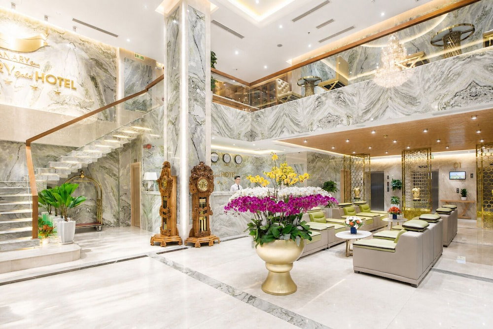 Canary Gold Hotel Quy Nhơn, Beachfront