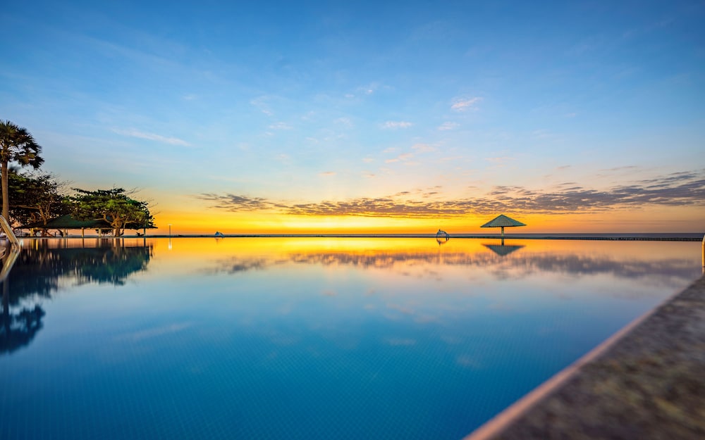 Hotel Carmelina Beach Resort