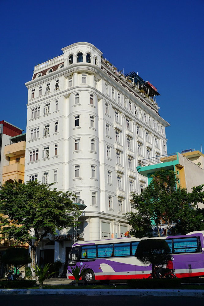 Hotel Lychee Hotel