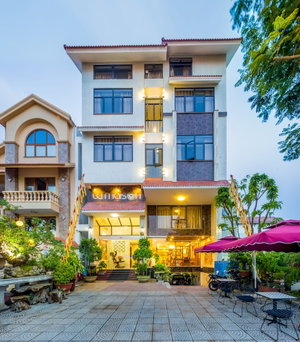 Hotel La Maison Da Nang Beach cazare Son Tra