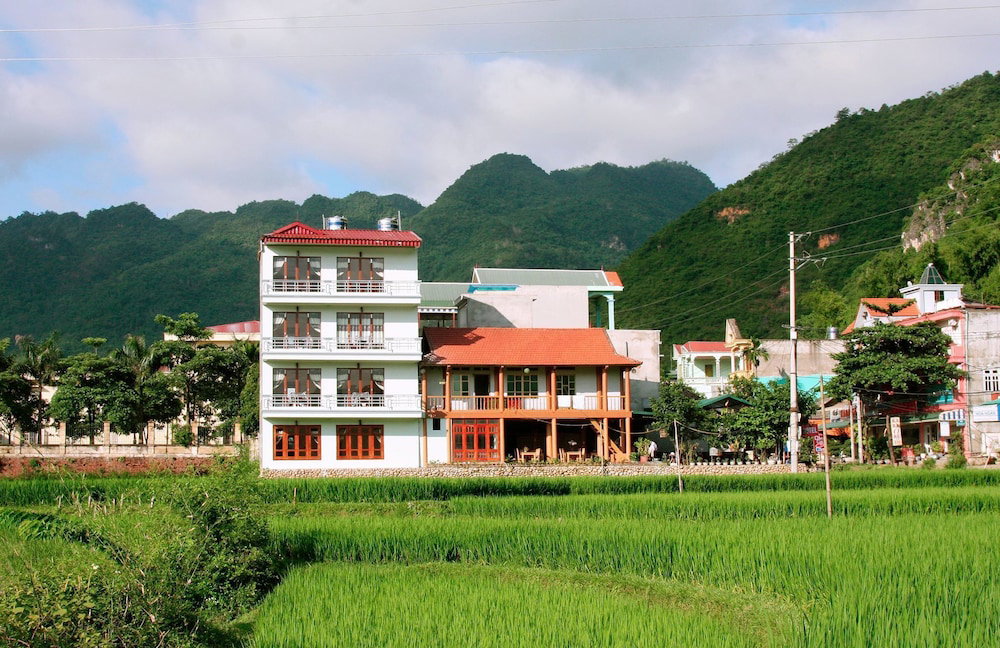 Hotel Mai Chau Valley View Hotel