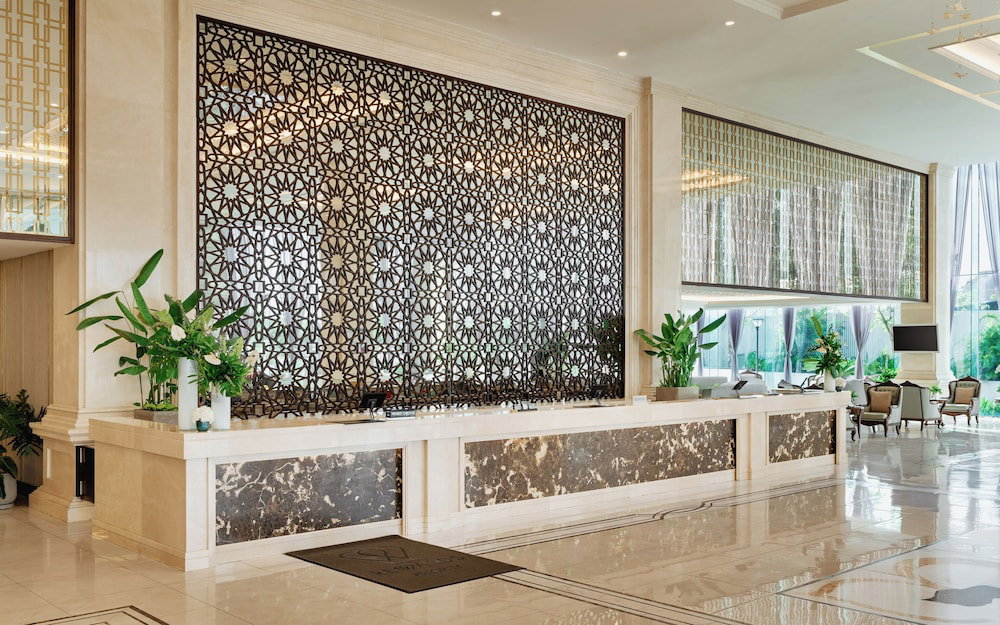 Melia Vinpearl Danang Riverfront