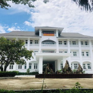 Hotel 683 Hotel Dn - By Bay Luxury cazare Lien Chieu