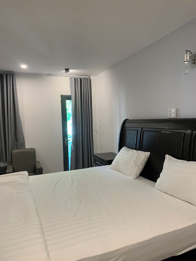 Cowboy Hotel Quy Nhon