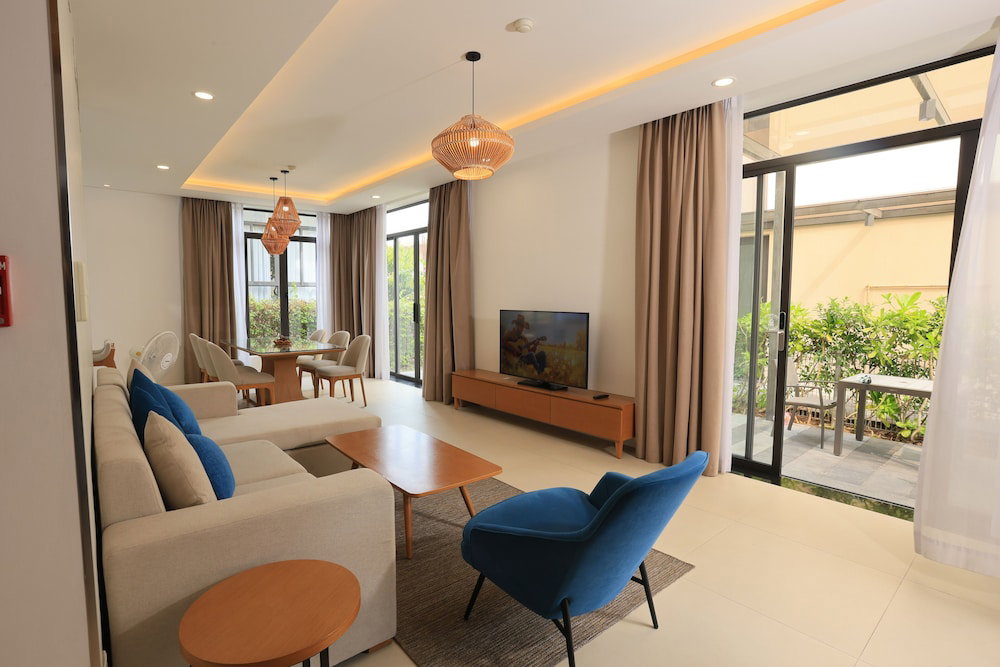 Hotel Ocean Breeze Villa Cam Ranh
