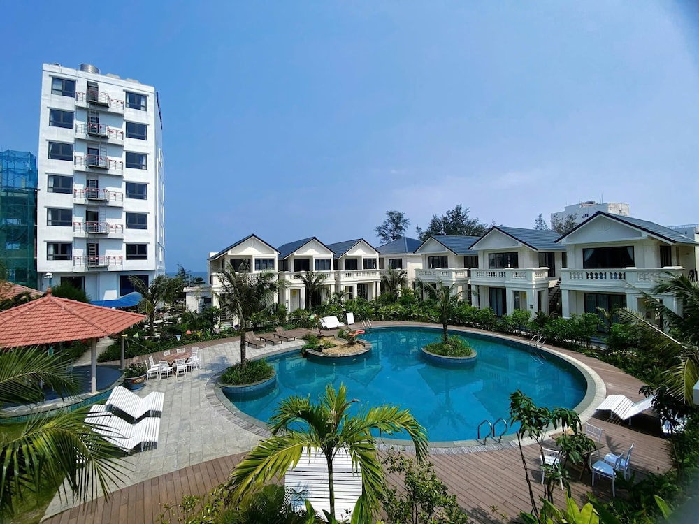 Nava Hotel & Resort