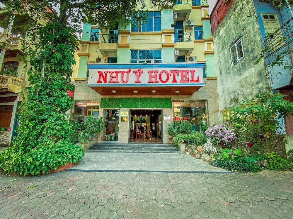 Hotel Nhu Y Hotel Lao Cai - By Bay Luxury