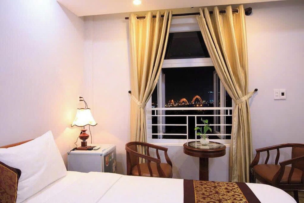 Hotel Cong Thuong Hotel