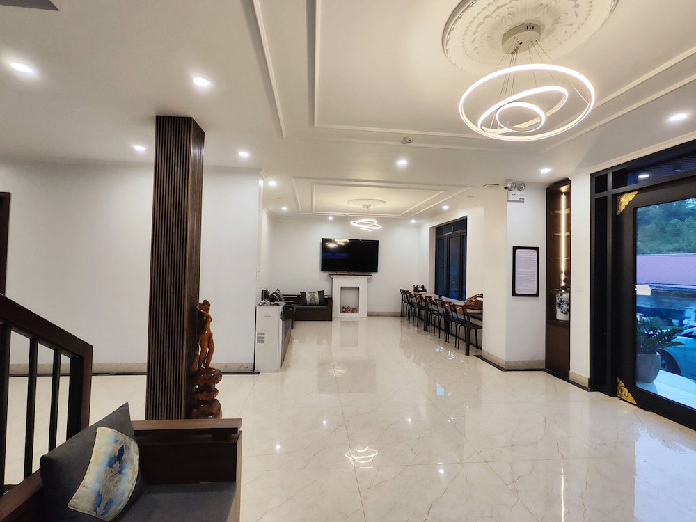 Apricot Garden Hotel