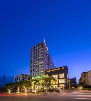 Hotel Muong Thanh Luxury Nhat Le Hotel