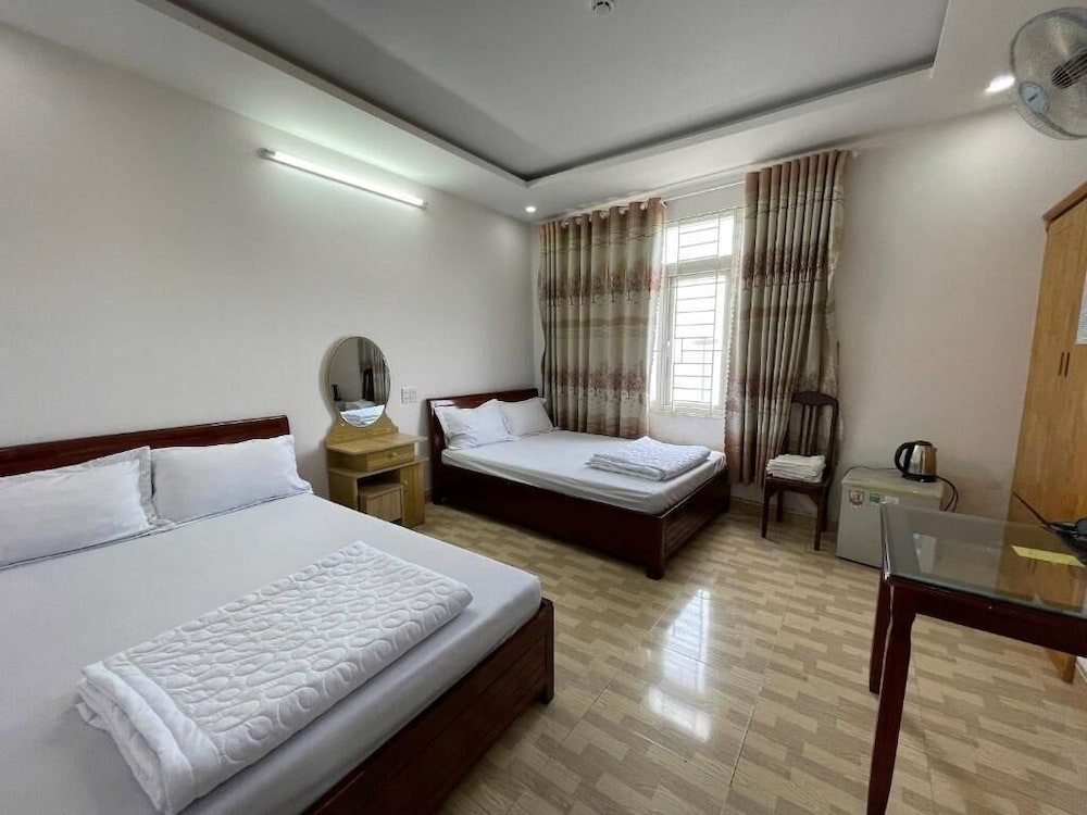 Dong Tay Hotel