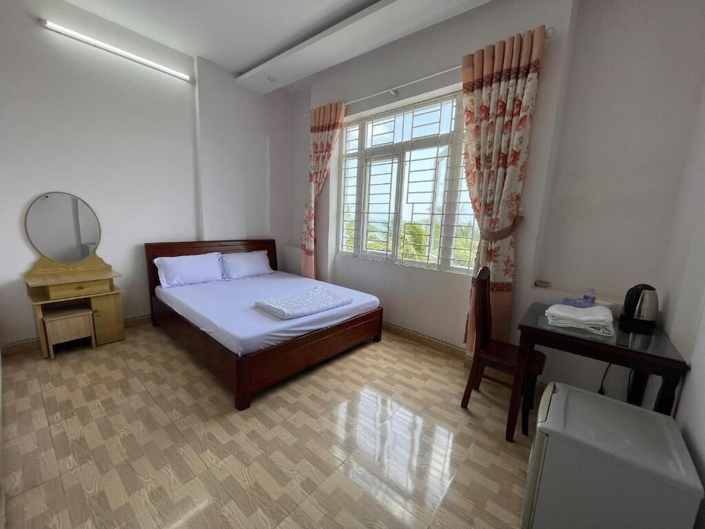 Dong Tay Hotel