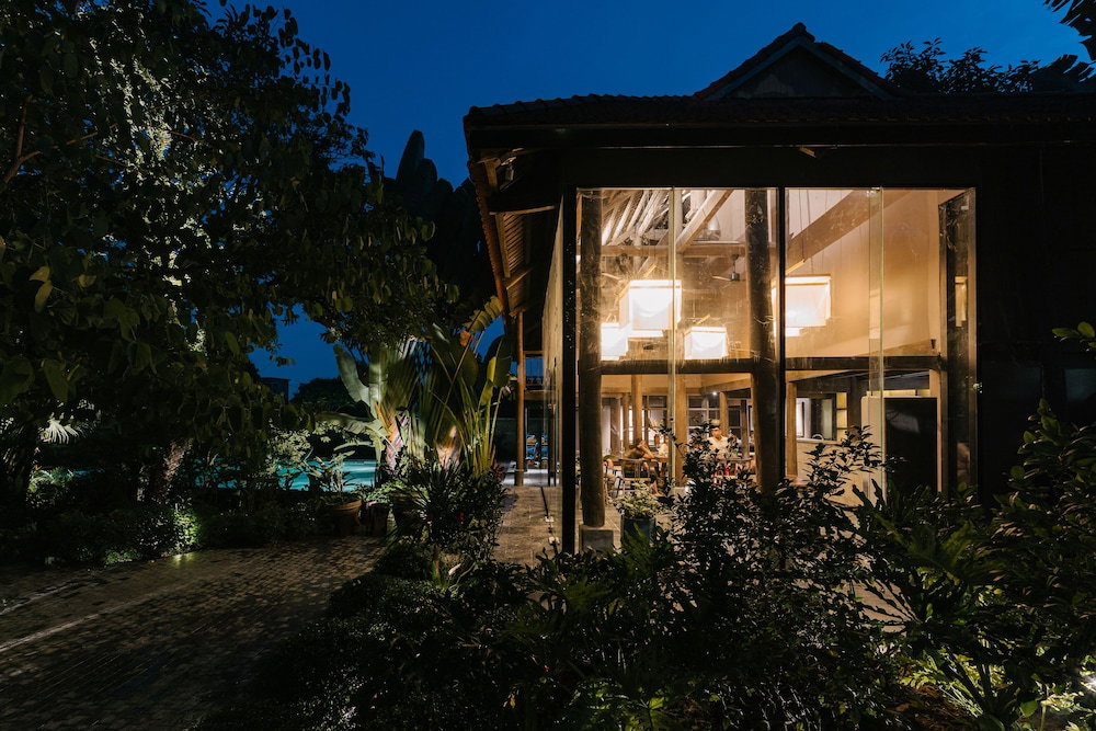 Toki Artisan Lodge Vân Long