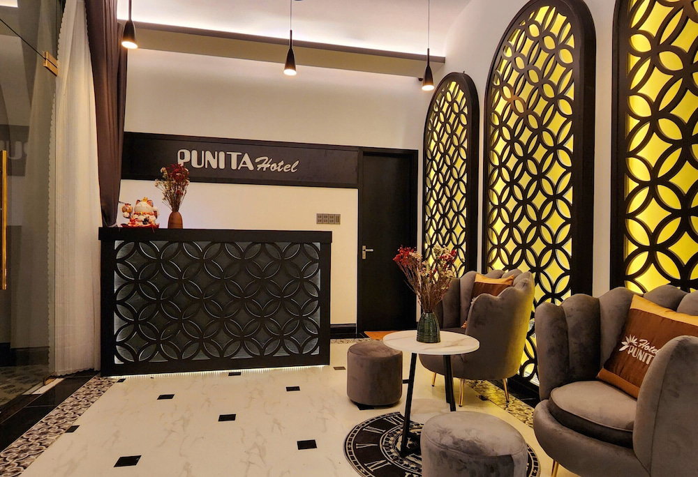 Punita Hotel