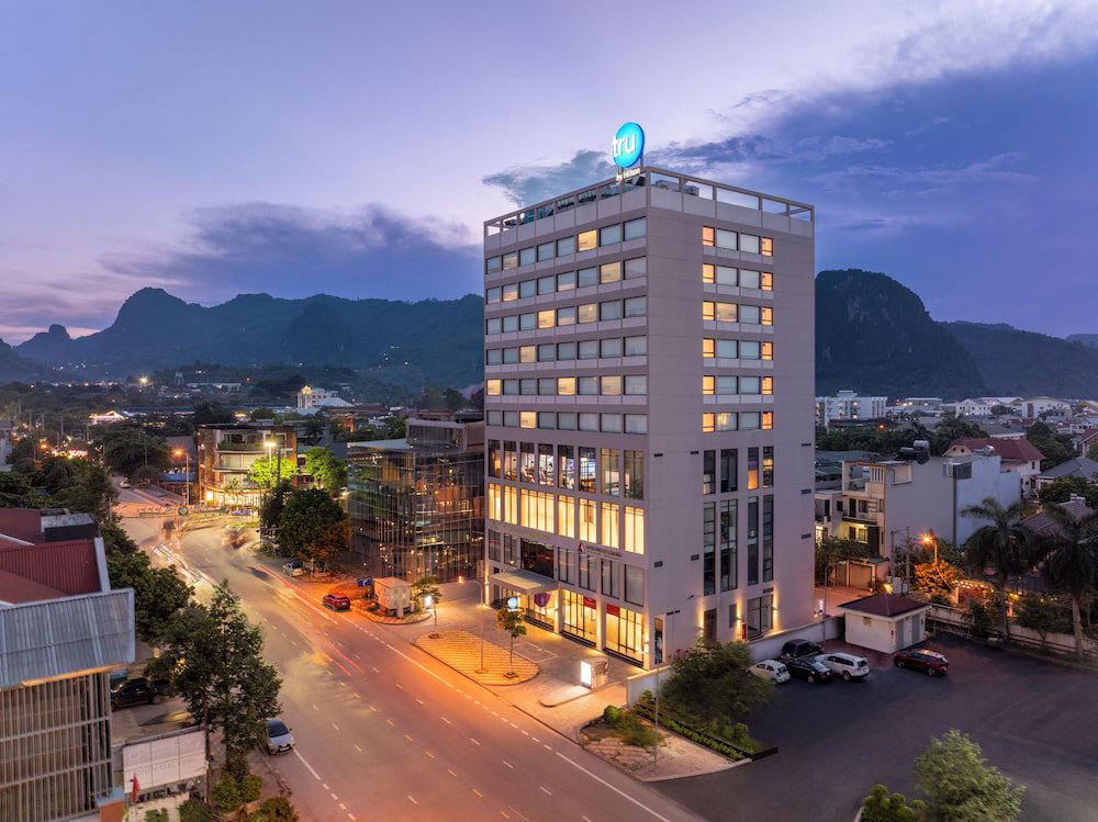 Hotel Tru By Hilton Hoa Binh City Centre
