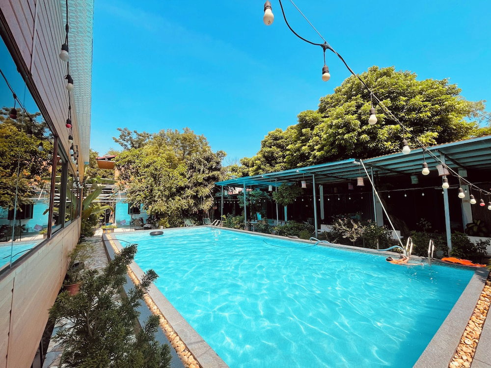 Hotel Hideaway Village Homestay