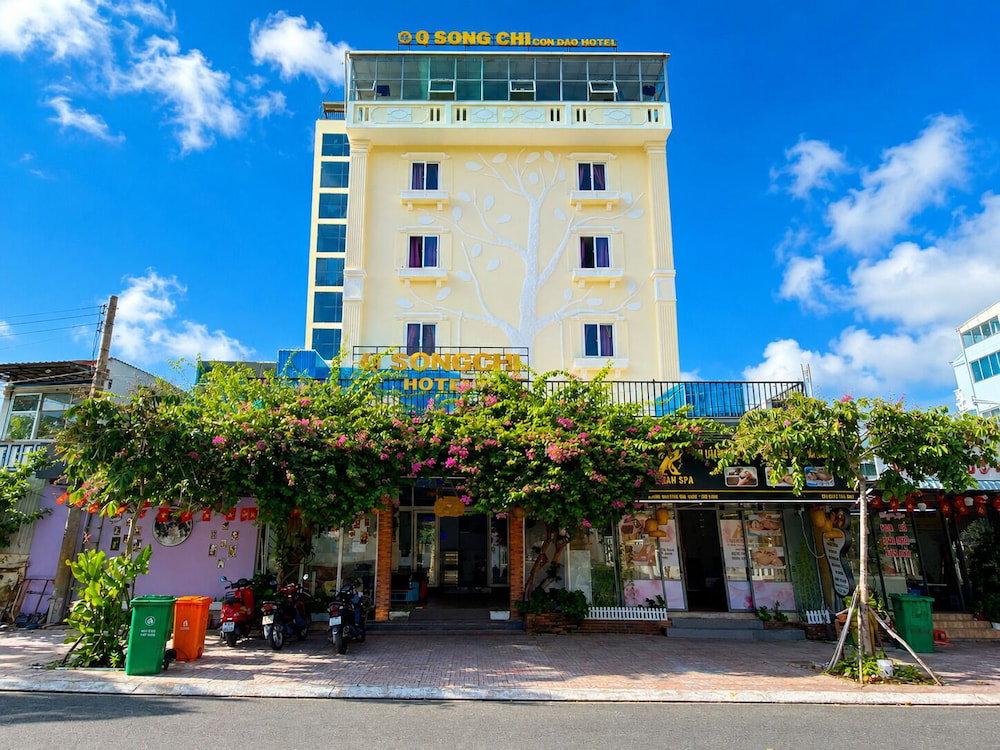 Hotel Q Song Chi Con Dao Hotel