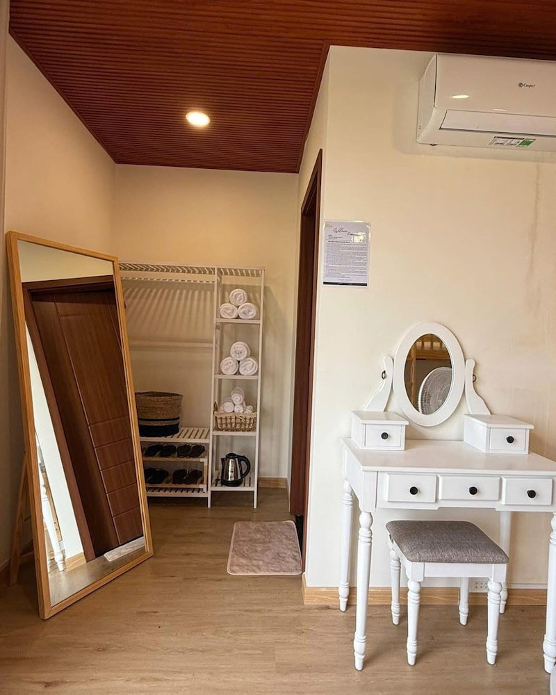 Melaka Ho Tram - Beachside Bungalows