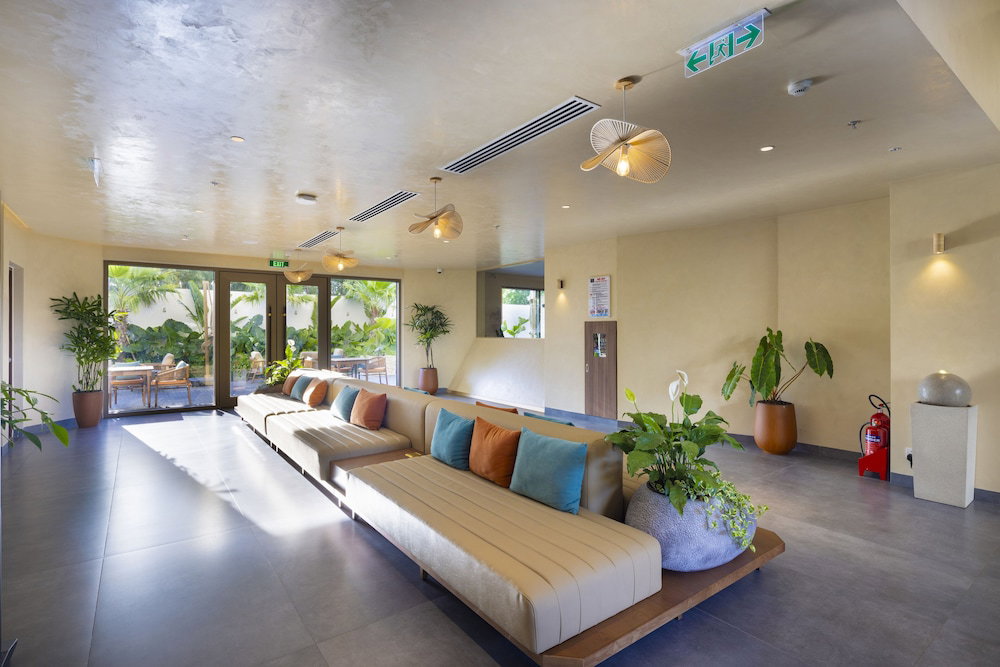 Iconic Long Hai Hotel