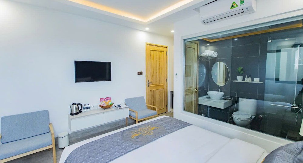 Dang's Hotel