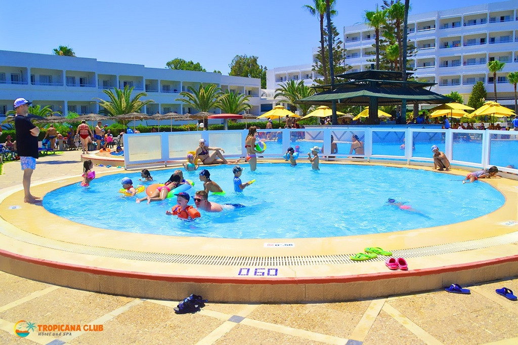 Tropicana Club & Spa