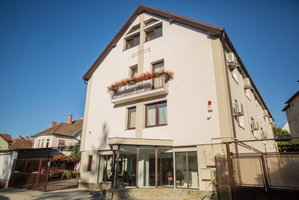 Hotel Simar Bed & Coffee Guesthouse cazare Sibiu