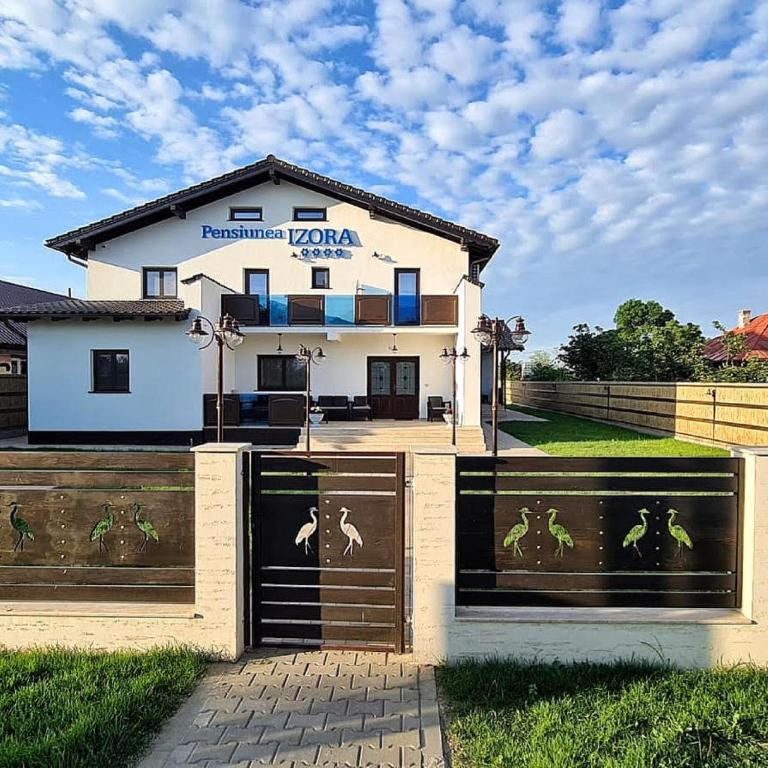 Hotel Pensiunea Izora