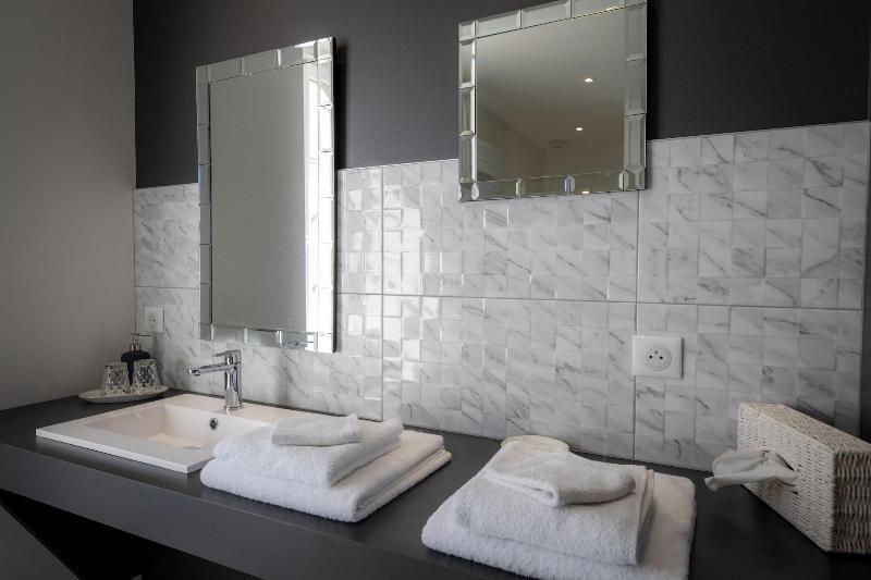 Hotel Au Manoir Des Loges