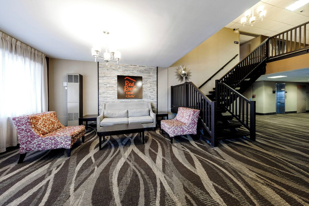 Red Roof Inn & Suites Newburgh – Stewart Airport/ West Point
